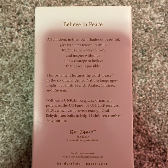 NIB UNICEF Believe in peace hallmark keepsake ornament 2011 & 2010 set - Picture 4 of 6